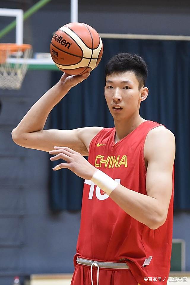 里尔发布备战花絮，窗口期完成体检，CBA常规赛任务艰巨，赛季目标并未改变的简单介绍