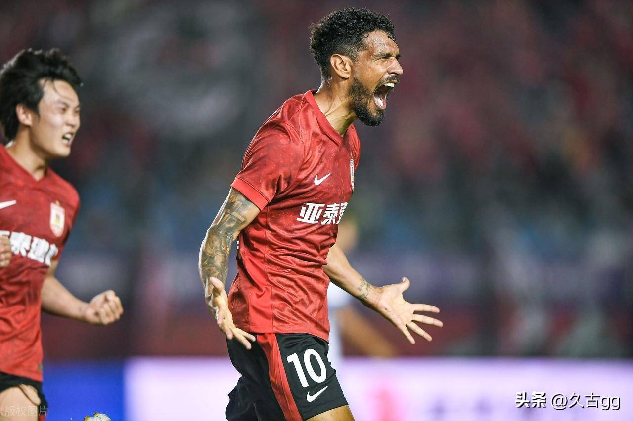 转折点!曼联绝杀压哨,国王杯关键时刻攻防权衡,信心回归,临场指挥获称赞(曼联开场一分钟进球补时点球的比赛) 转折点!曼联绝杀压哨,国王杯关键时刻攻防权衡,信心回归,临场指挥获称赞(曼联开场一分钟进球补时点球的比赛)