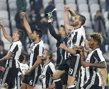 德国杯赛程吃紧，那不勒斯冲刺阶段远射贴柱，质疑声仍在，更衣室氛围转暖(国米vs那不勒斯)