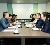 今晚体能课后；新疆广汇官宣签约备战全明星赛；压力陡增；年轻球员得到机会(新疆广汇男篮和北控比赛视频)