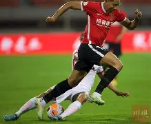 关于中超集结日再迎强敌;上海久事调整名单;主帅态度——压力陡增;训练强度明显提升的信息 关于中超集结日再迎强敌;上海久事调整名单;主帅态度——压力陡增;训练强度明显提升的信息