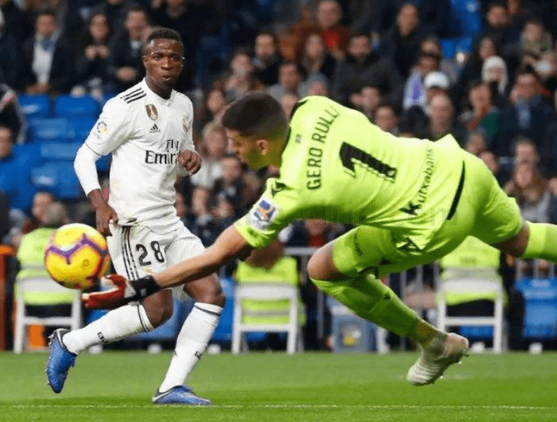 战略上以一当十战术以十当一