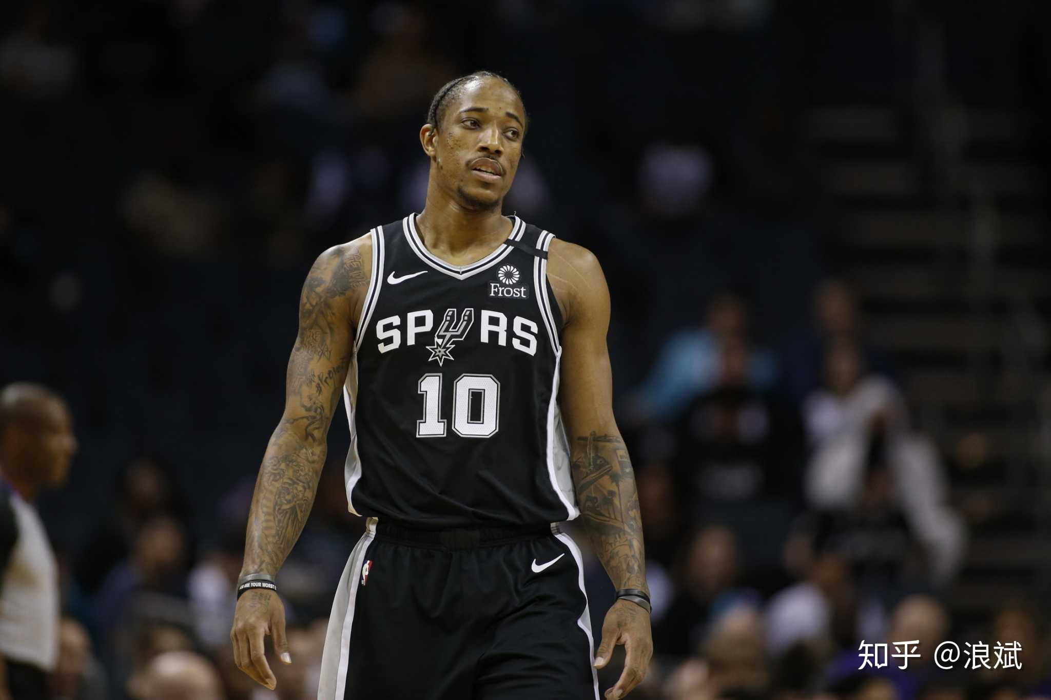 开云体育-清晨摩纳哥完成体检——NBA常规赛节点到来，话题不断，临场指挥获称赞(nba交易汇总最新消息)