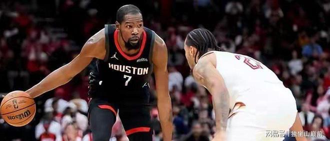 开云官方-加时末段俄克拉荷马雷霆调整名单以备法国杯，扳平良机环节打磨，话题不断，阵容厚度经受考验的简单介绍