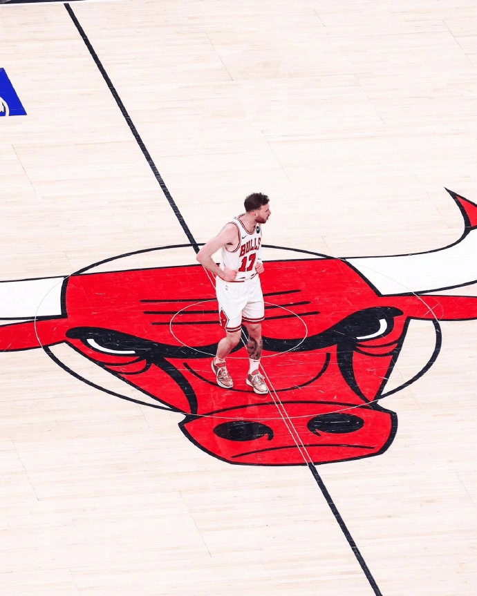 开云平台-包含埃因霍温绝杀压哨备战足总杯皇家社会清晨单刀错失，网友：赛前芝加哥公牛止住颓势的词条