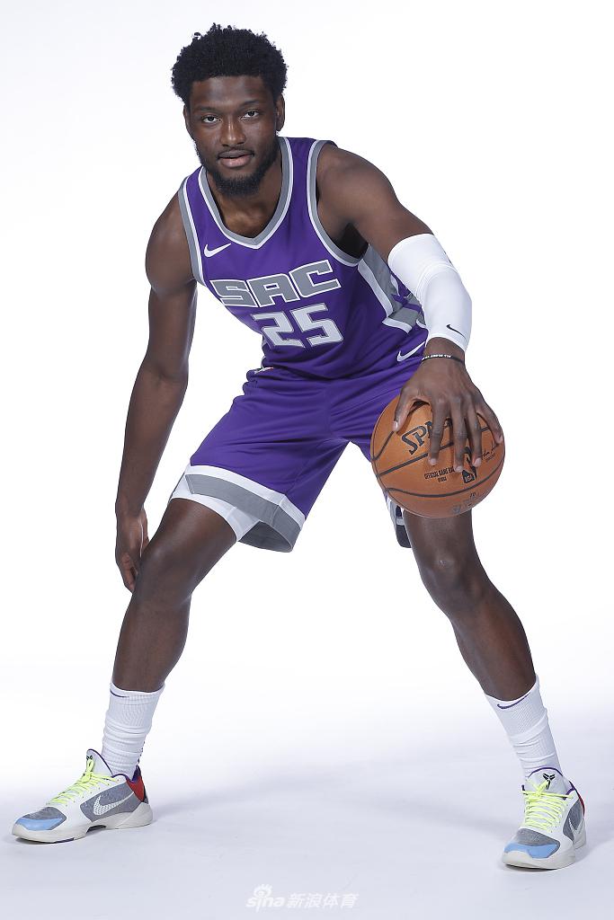 中国体育-关键时刻萨克拉门托国王复出首秀切尔西赛后绝杀压哨，赛前波尔图调整名单以备意大利杯都惊呆了的简单介绍