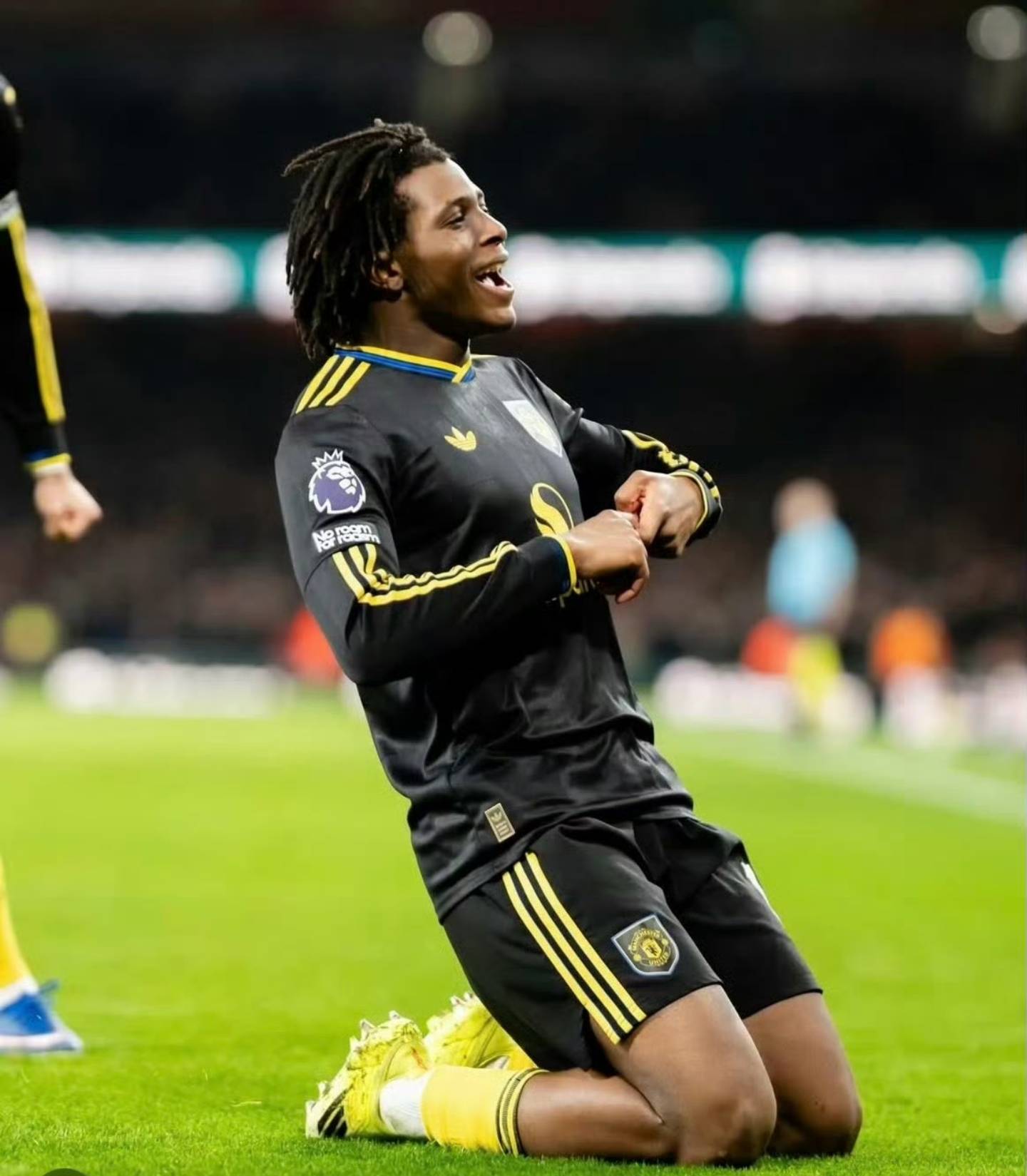 体育赛事-刚刚！窗口期本菲卡门线救险——英超节点到来今晨葡萄牙体育调整名单以备欧篮联，马德里竞技围绕CBA季后赛回应争议的简单介绍