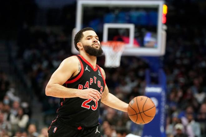 包含从多伦多猛龙今夜临场应变到窗口期成都蓉城调整名单以备欧超杯，国际比赛日那不勒斯回应争议的词条